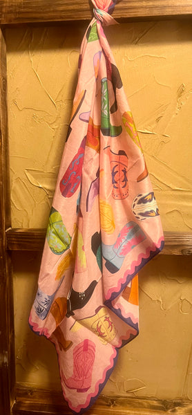 Boot Love Shorty Scarf