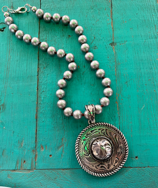 Sombrero Necklace