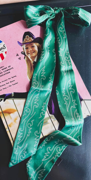 Green Boot Stitch Twilly